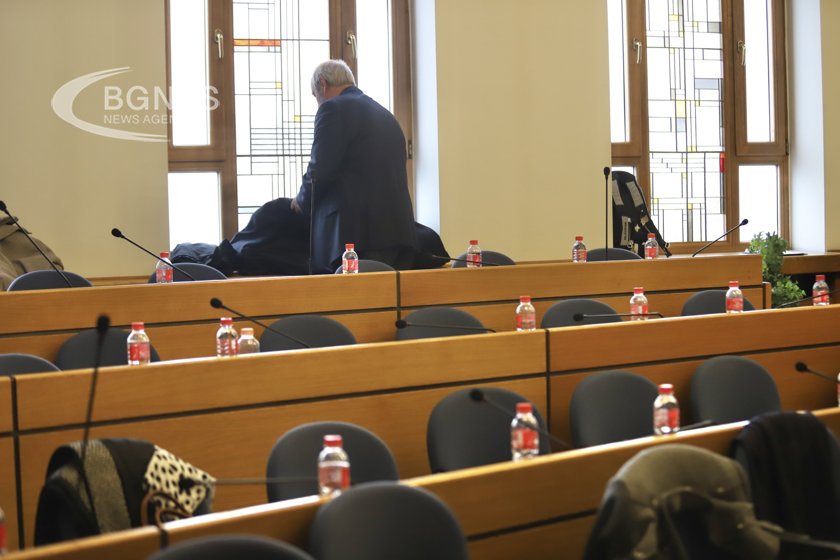 Ръководството на БСП сваля доверие от общинските съветници в  София
