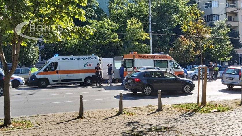 Шестима от мигрантите на Орлов мост са прегледани в Окръжна болница, добре са