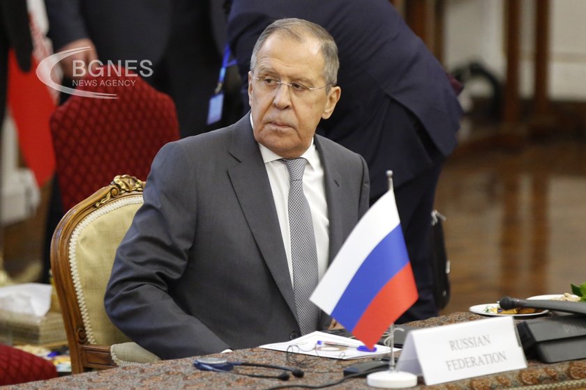 Лавров иска да участва в срещата на ОССЕ в Скопие