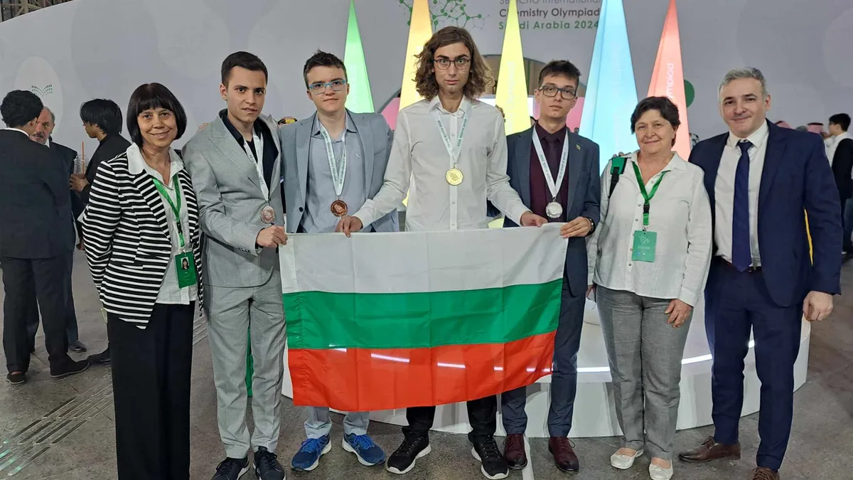 Българинът Виктор Лилов е втори в света на олимпиадата по химия
