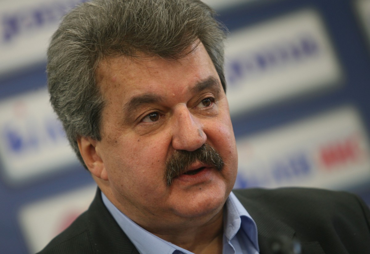Батков: Акциите на Левски в момента са ничия собственост