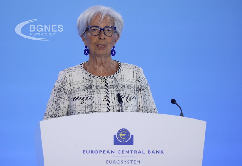 Инфлацията в еврозоната се понижава до 5,5%