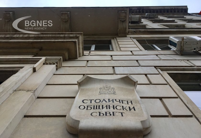 Столичният общински съвет с извънредно заседание заради програмата за саниране