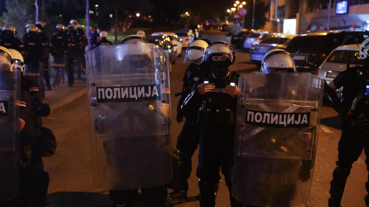 Берлин иска обяснение от режима на Вучич за насилието срещу протестиращите