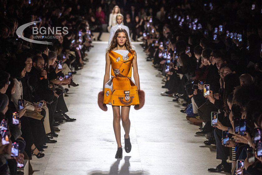 Никола Гескиер отбеляза 10 години в Louis Vuitton с грандиозно шоу в Париж