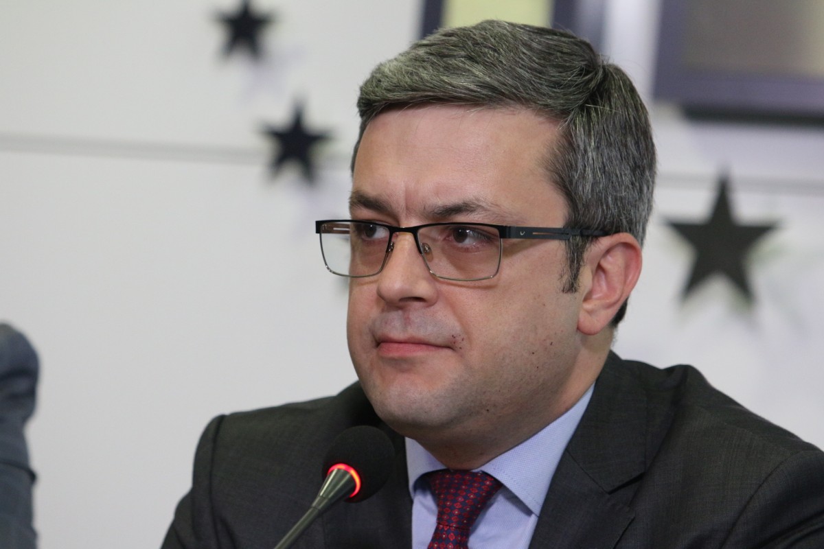 Биков: 4 април е приемлива дата, но няма да подкрепим промени в изборното законодателство