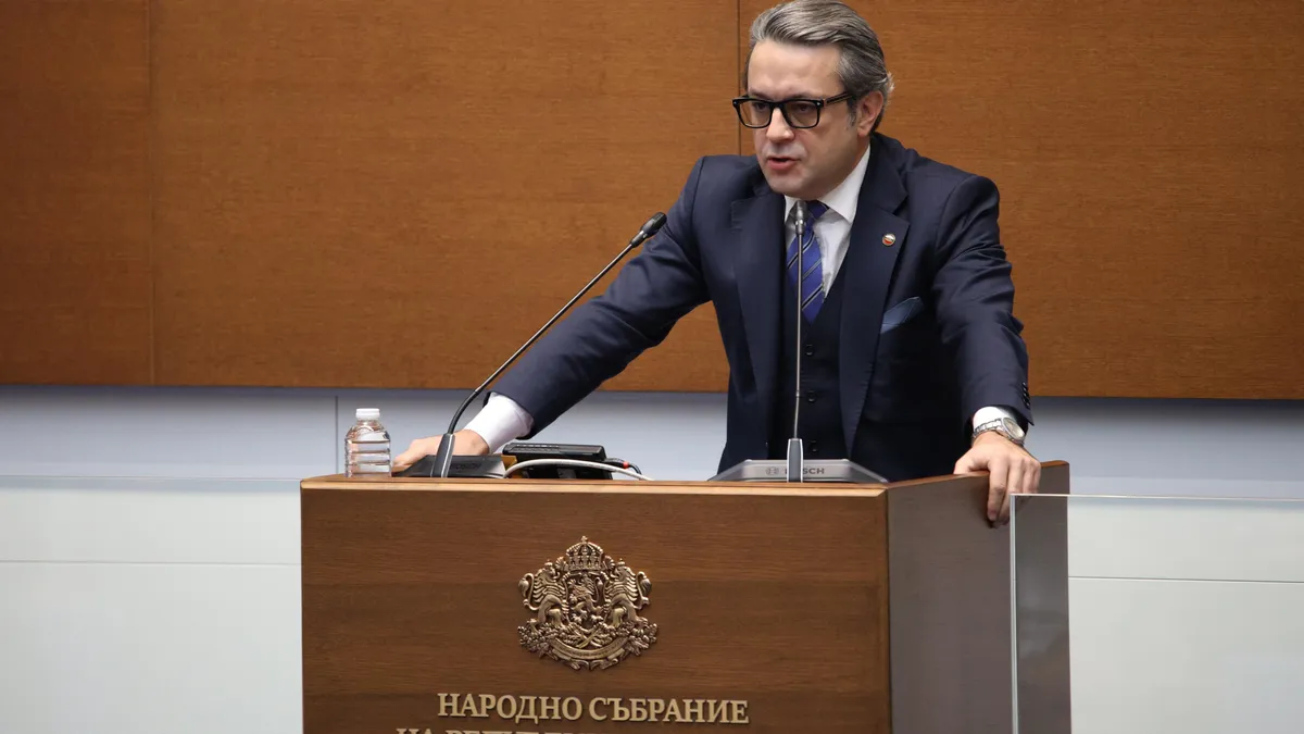 Биков: ГЕРБ-СДС ще бъдем предпазливи по отношение на приемане на законодателство в следващите седмици