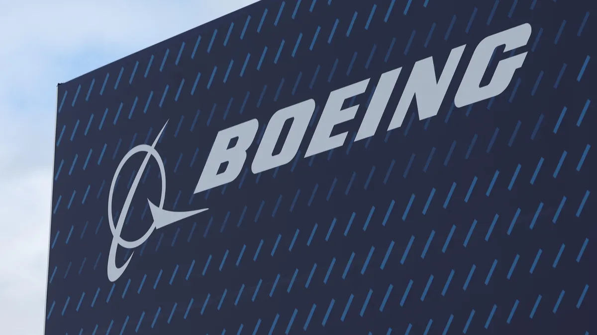 Boeing постигна предварителна сделка за 25% увеличение на заплатите