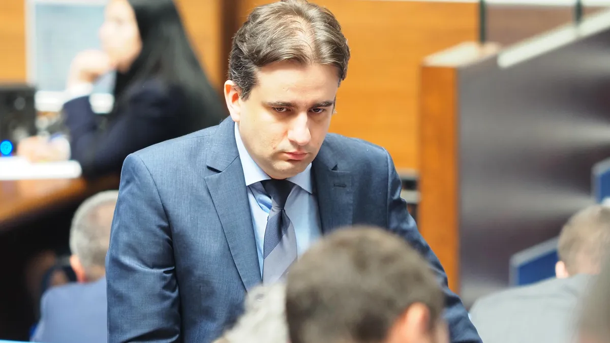 Божидар Божанов: Няма да сме на руското влакче, даваме само един лидерски глас от ДБ за вота на недоверие