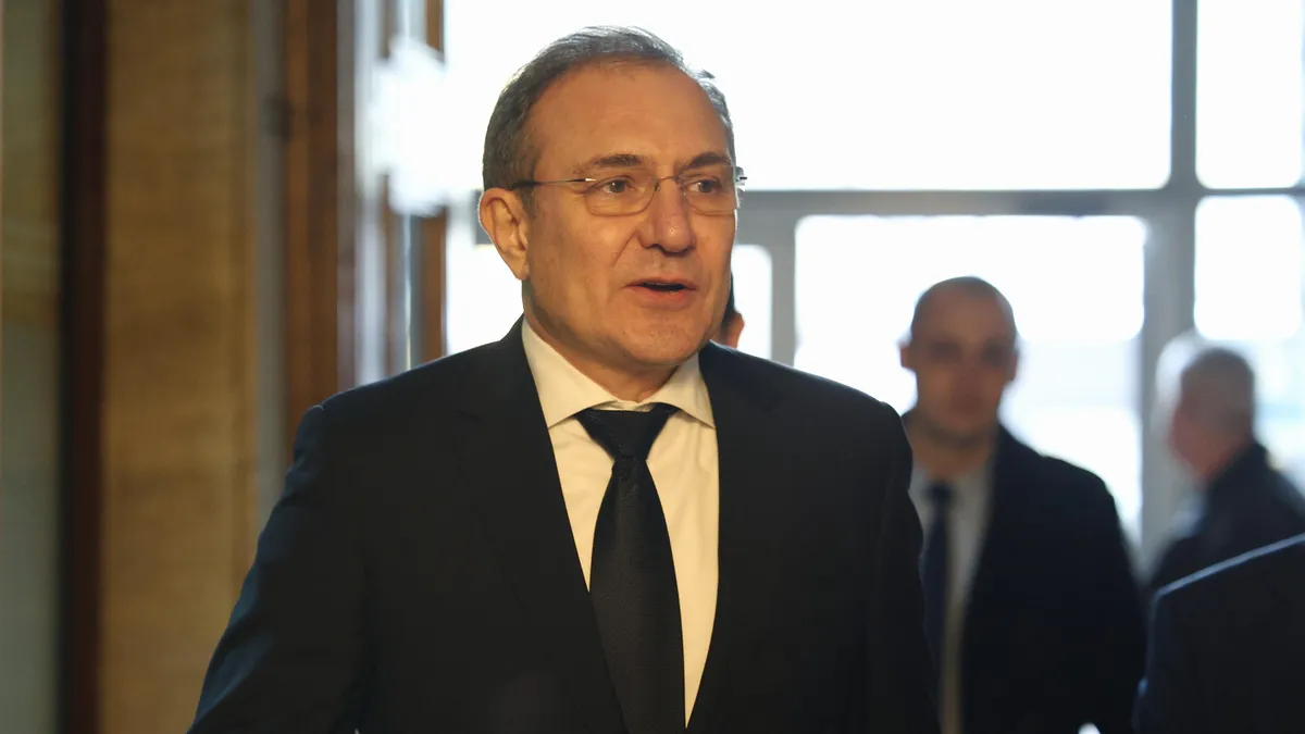 Борислав Гуцанов: Да видим цифрите, да не влизаме в еврозоната под натиска на улицата