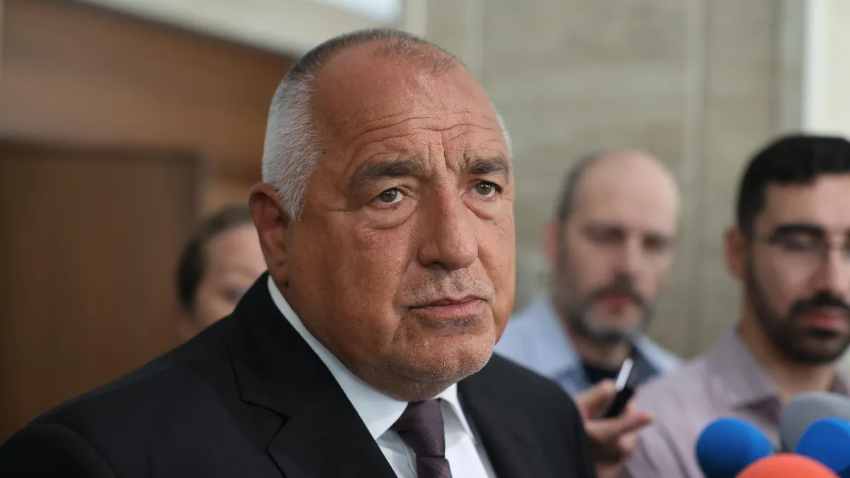 Борисов: Имаме много добри огнеборци, които се справят в тежки условия 