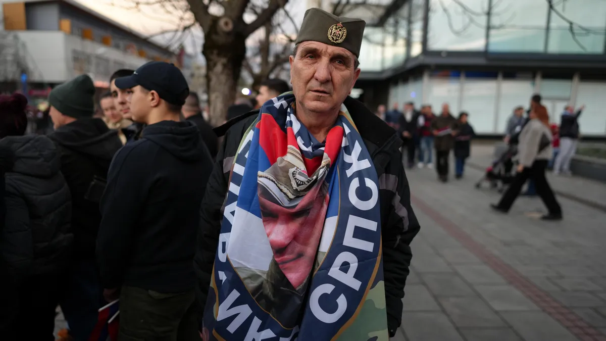Босна остро протестира срещу участието на сръбски политици в незаконни тържества