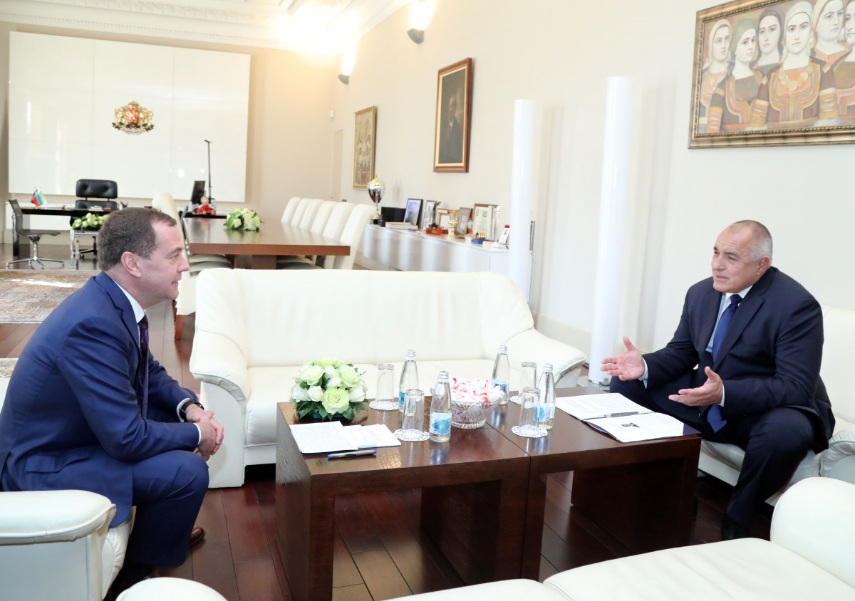 Медведев: Чакаме гаранции за Турски поток от ЕК; Борисов: Участваме в хъб „Балкан” (видео)