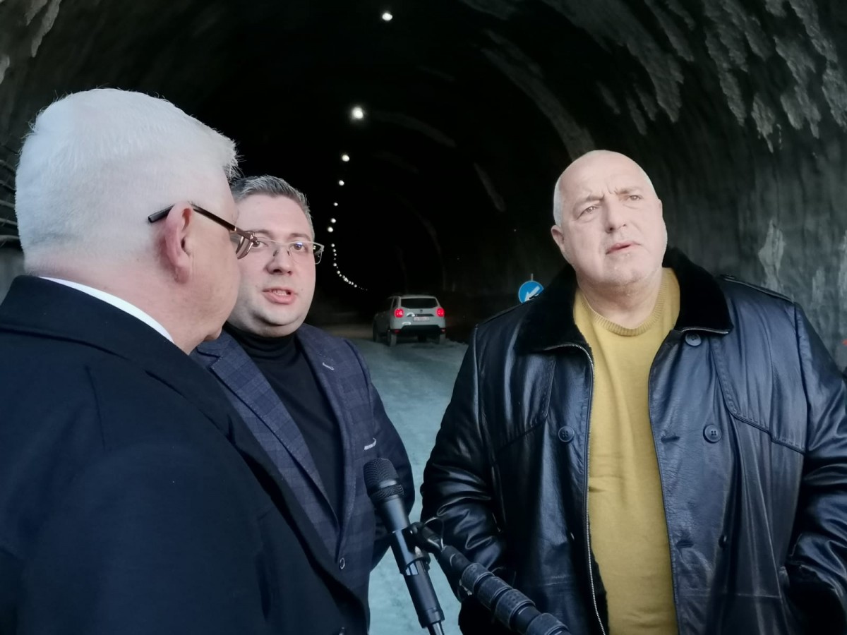 Бойко Борисов инспектира "Струма" и тунел "Железница"