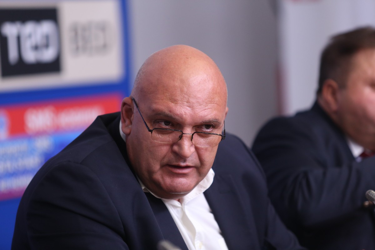 Брънзалов: До 20 ваксини на ден може да направи един личен лекар
