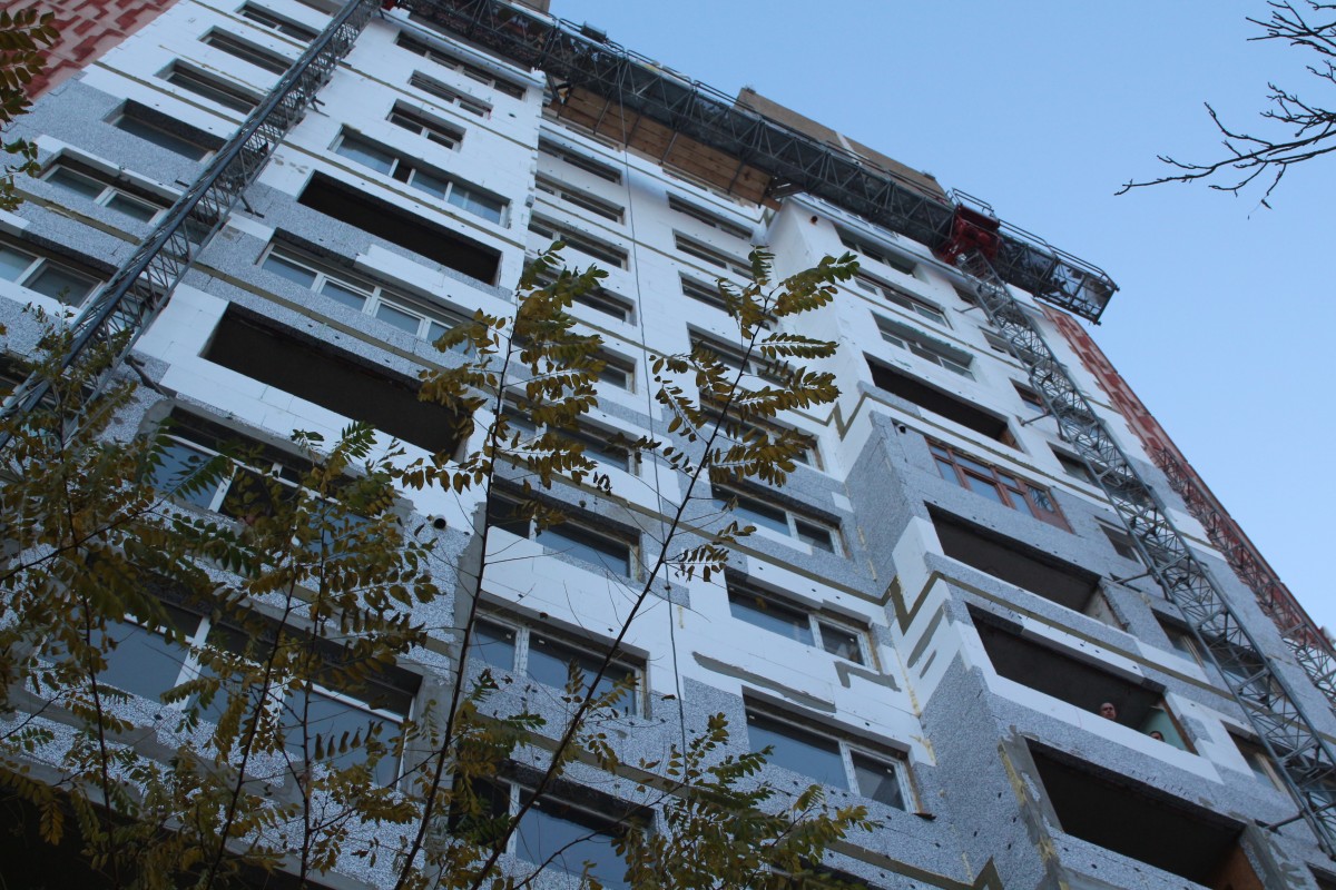 Супербоя не допуска затопляне на сградата