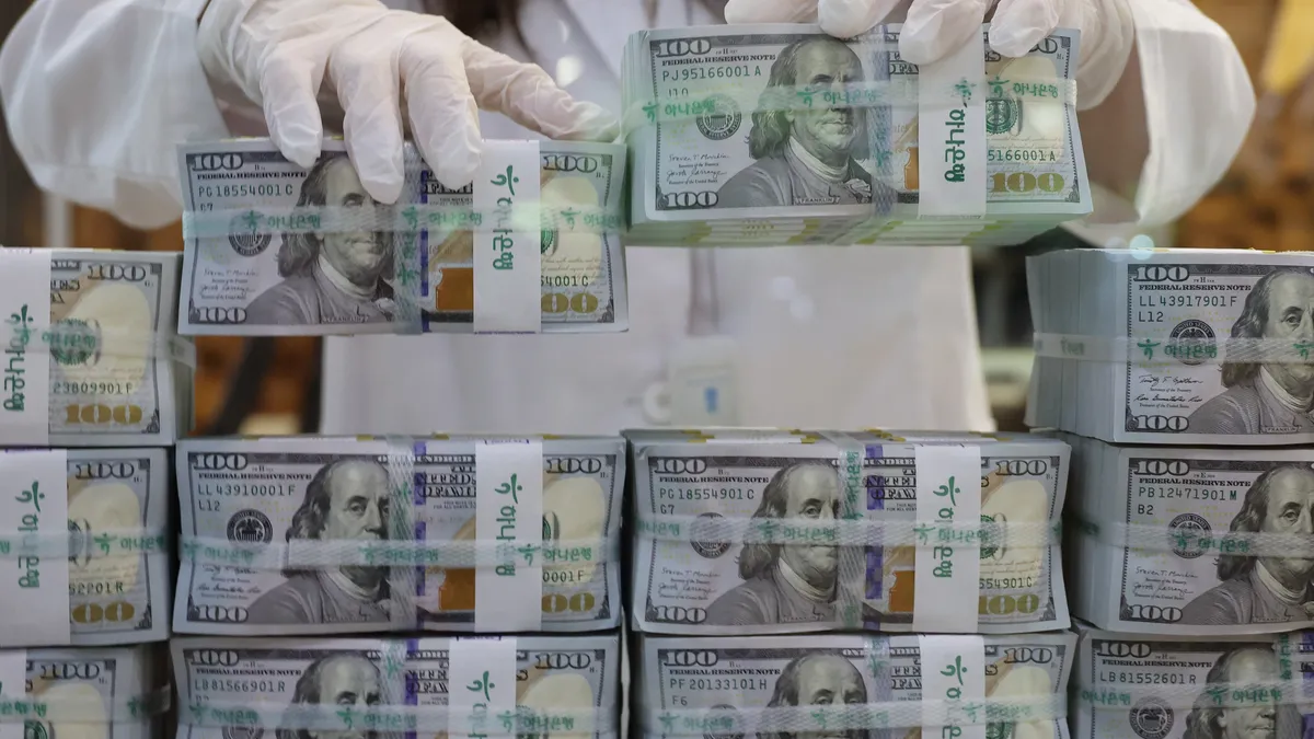 Бюджетният дефицит на САЩ надхвърли 700 млрд. долара 