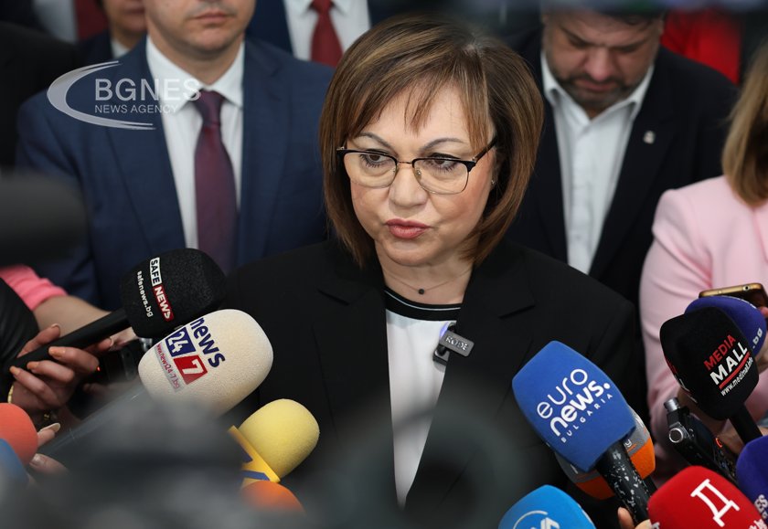 Нинова: За пръв път имаме служебен кабинет с протести