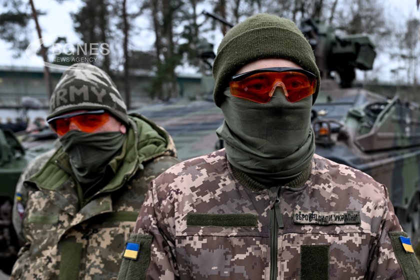 Украйна обмисля въвеждане на онлайн призовки за армията