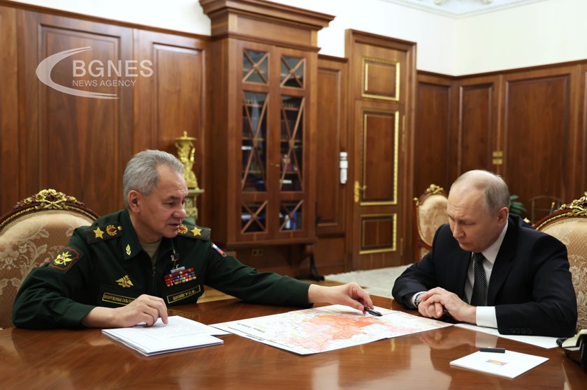 Путин: Не възнамеряваме да разполагаме ядрени оръжия в космоса 