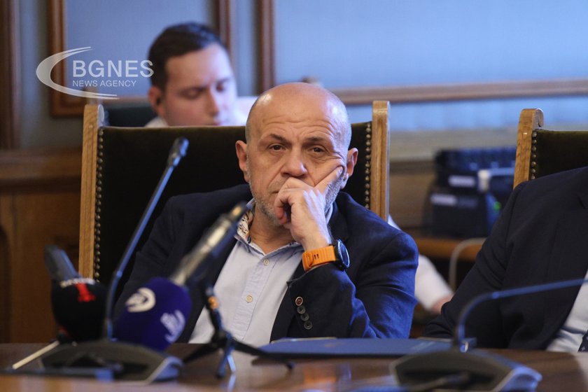Дончев: Правителството не поддържа високо темпо и изпуска възможностите