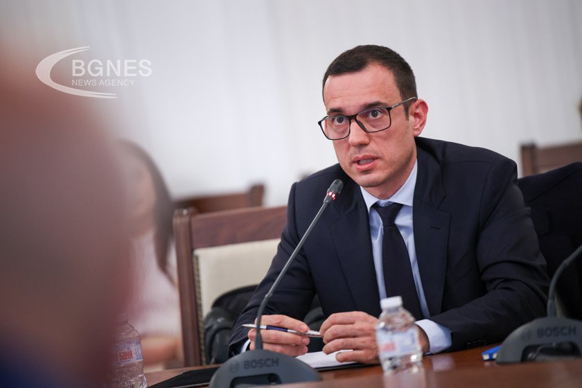 Терзиев: Споразумяхме се за увеличаване на заплатите в транспорта от 1 март