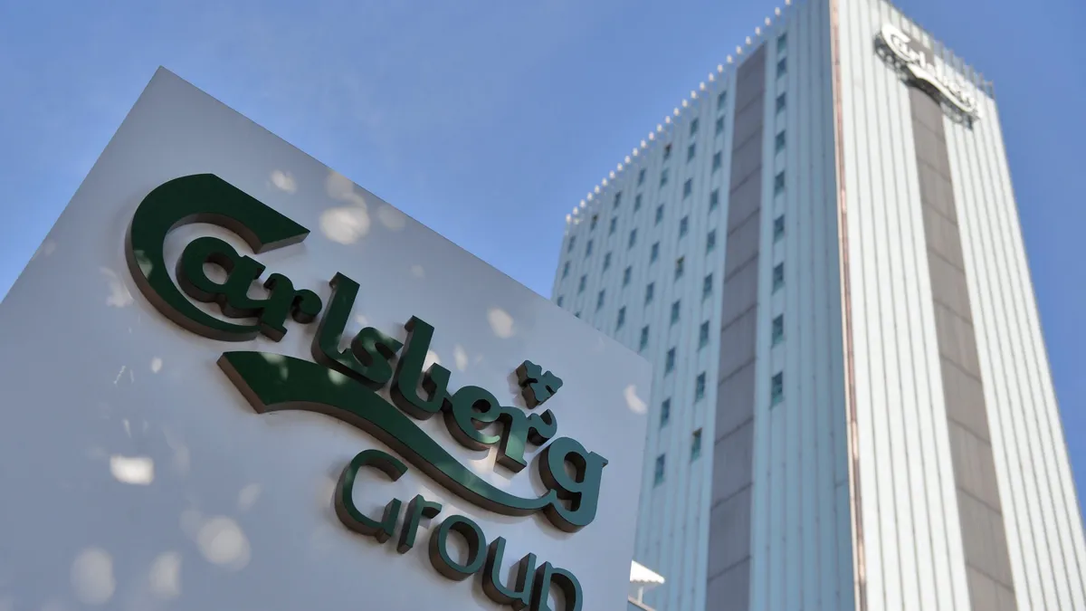 Carlsberg купува британския производител на безалкохолни напитки Britvic
