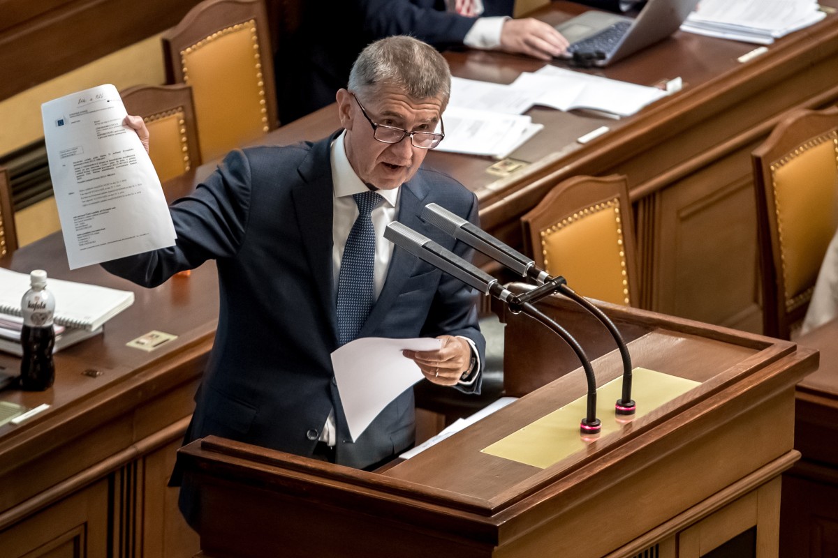 Чешкият премиер ще връща европари