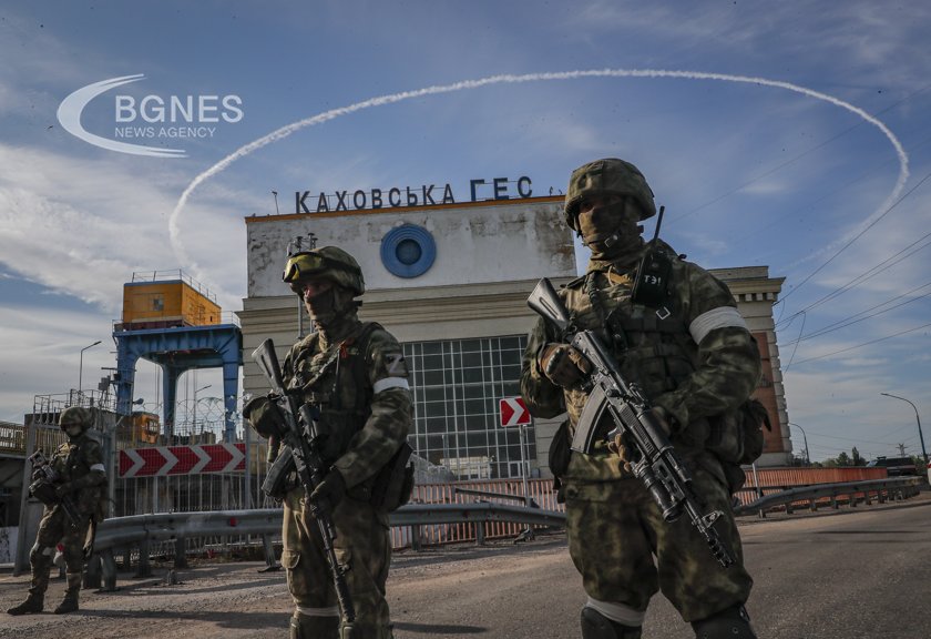 Киев: Каховската ВЕЦ на река Днепър е била взривена от руските войски 