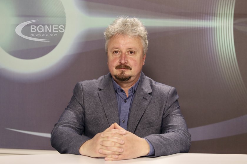 Доц. Ангел Джонев: ЖП линията до Скопие минава през Сърбия