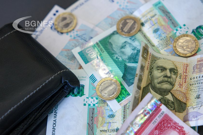 ЕК очаква понижение на инфлацията в България и ръст на икономиката