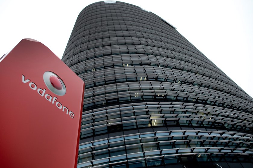  „Vodafone“ съкращава 11 000 работни места