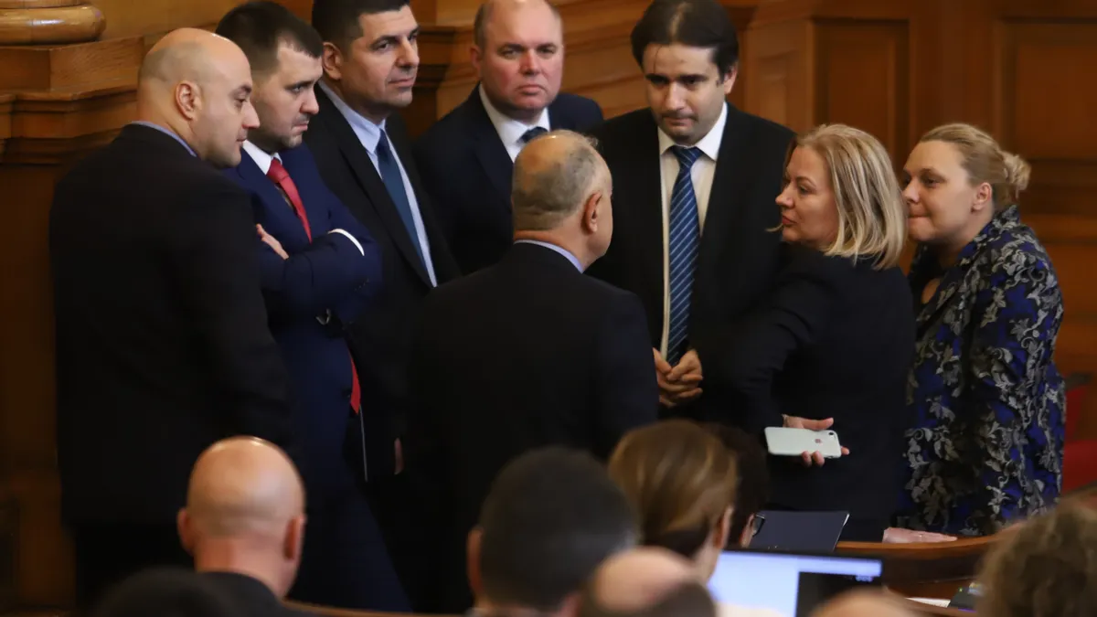 “Да, България!” решава до 27 август за формулата за участие в избори и как да гласуват в 51-ото Народно събрание