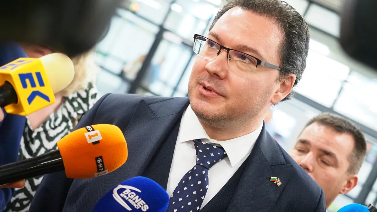 Даниел Митов опроверга твърденията за проверяван офис на НПО в София