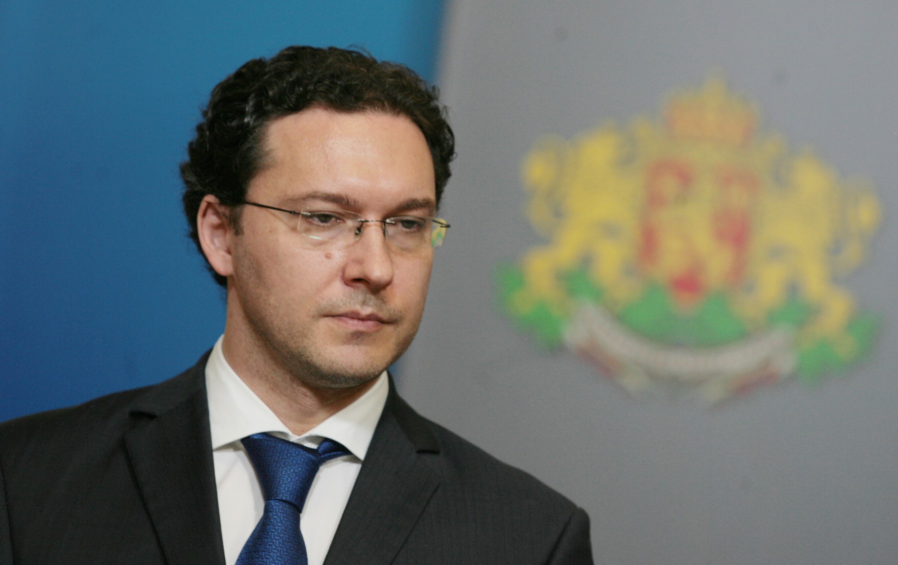 ГЕРБ: Радев лъже всички едновременно и държи в плен институциите