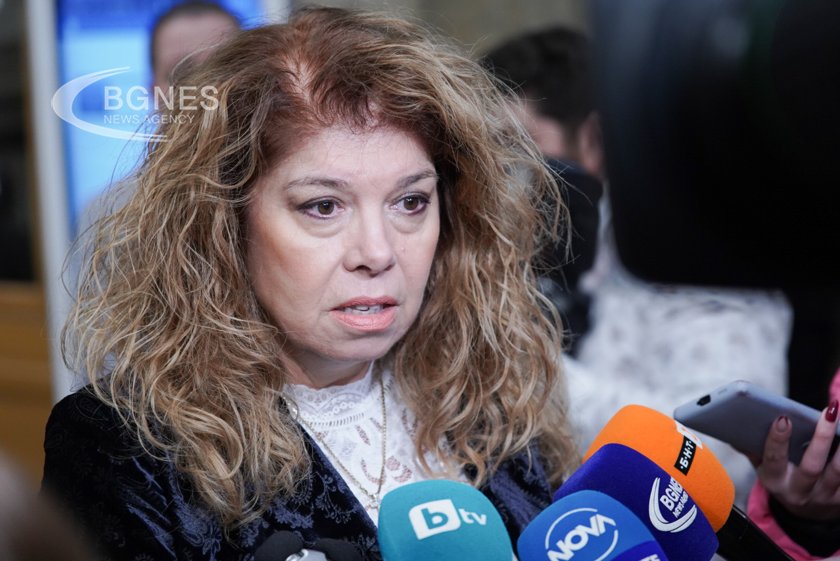 Йотова: Не виждам какво друго му остава на Хинков, освен да си подаде оставката 