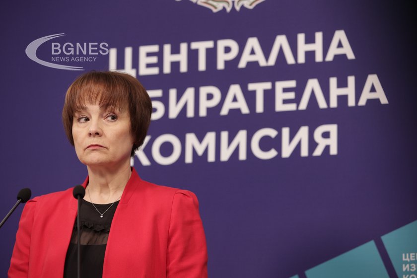 Росица Матева: Няма проблем със софтуера на машините, ще бъде надграден за местните избори