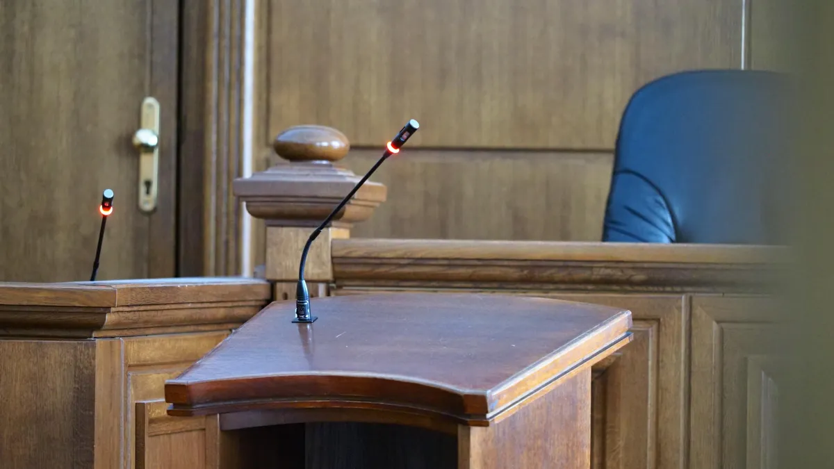 Делото на Кирил Петков срещу Делян Пеевски е за 5000 лева
