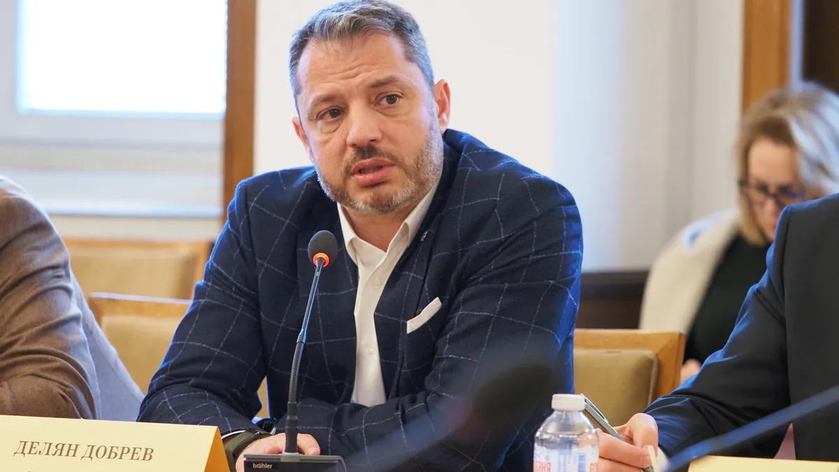 Делян Добрев: Пазарният дял на „Булгаргаз“ бе намален в угода на официалния спонсор на ПП-ДБ