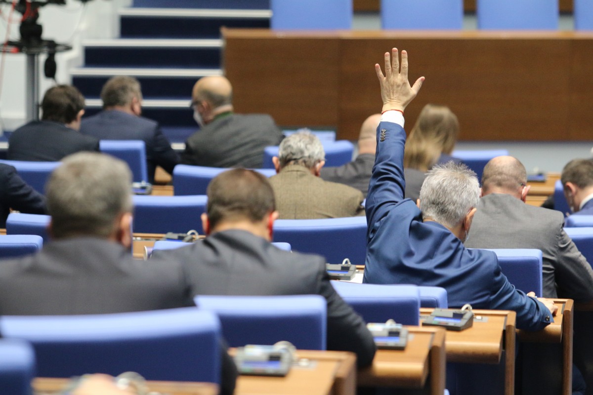 Депутатите обсъждат ветото върху Закона за устройство на територията и НПК