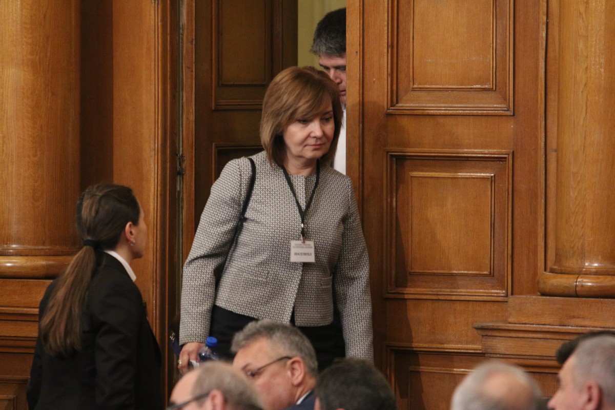 Депутатите приеха изводите на комисията за атаката на НАП