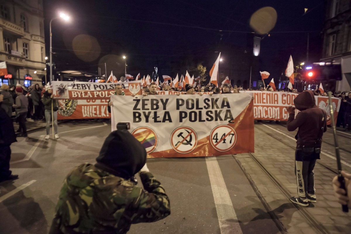 Десетки хиляди се стекоха на националистическия парад в Полша