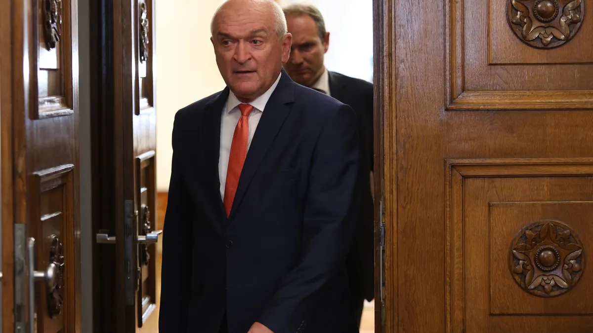 Димитър Главчев даде два дни на парламентарните групи да номинират еврокомисар