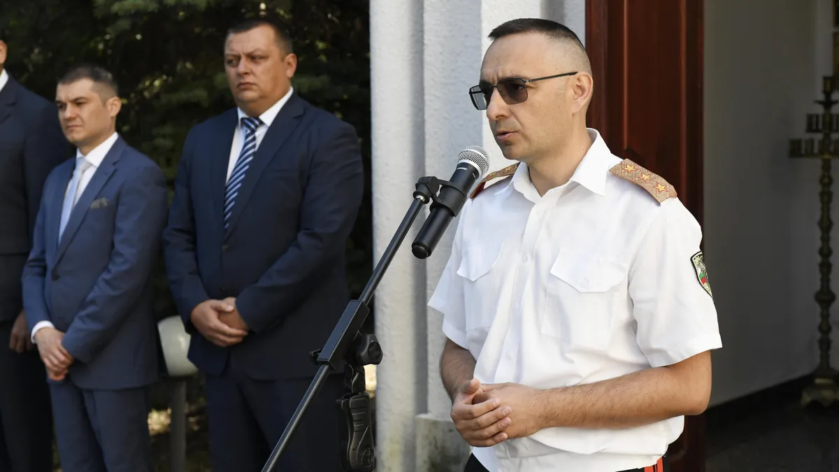Джартов: Под 50 са действащите пожари в страната 