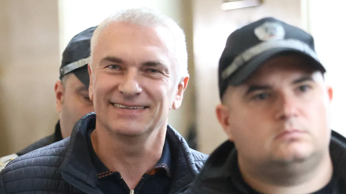 Джейхан Ибрямов остава в ареста