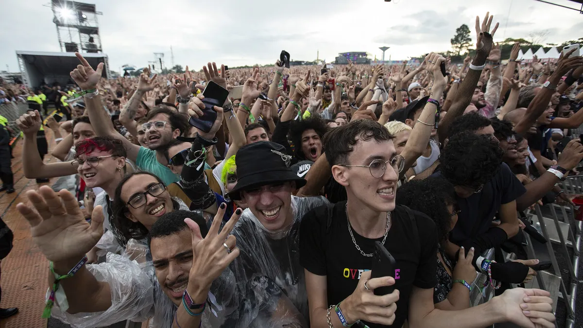 Джеймс Бей дава начало на Sofia Live Festival, в неделя в София ще са Майкъл Киванука и Massive Attack