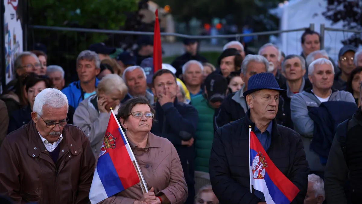Джилас: Раздават по 50 евро за участие на митинги в подкрепа на Вучич