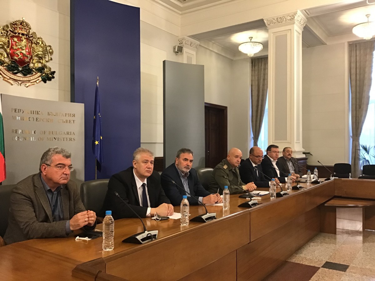 Доц. Костадин Ангелов: Нека не превръщаме болниците в морги
