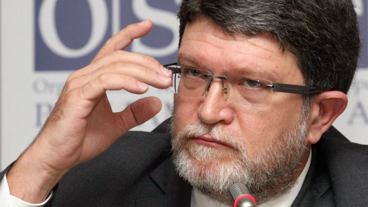 Докладчикът на ЕП: Нулев напредък на Сърбия към членство в Съюза