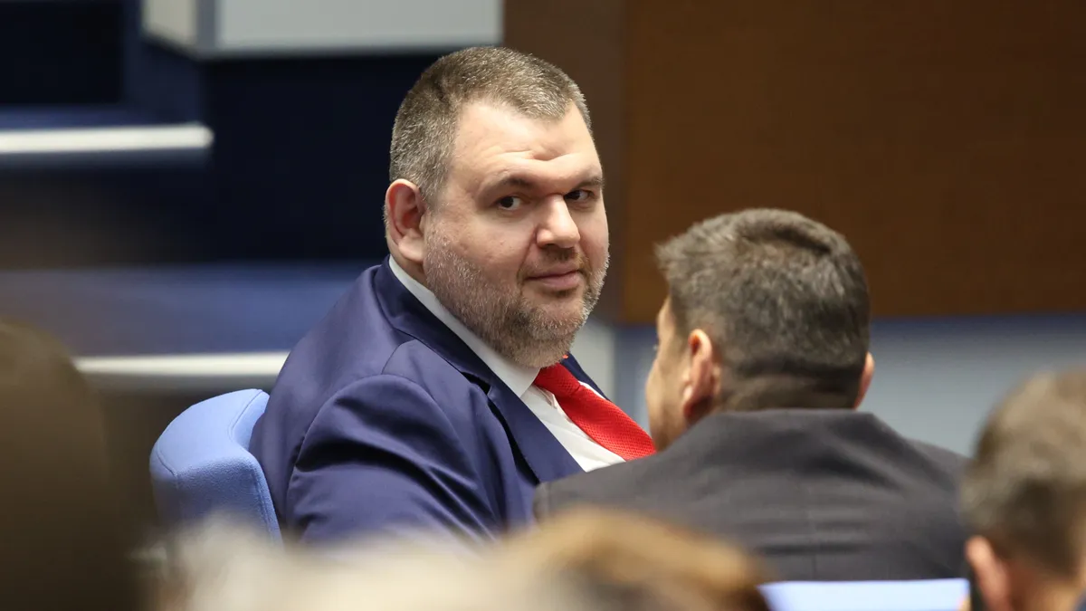  ДПС-Ново начало на Делян Пеевски получи сградата на НДСВ 